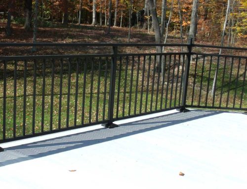 Vinyl vs. Aluminum Fencing and Railing: Which Is Right for You?